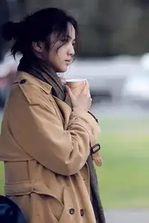 一夜成名却激流隐退,十年沉浮,38岁的她终于赢来了黄金时代