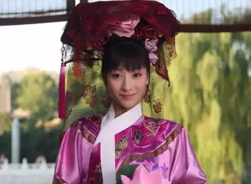 甄嬛传忠心的宝鹃背叛安陵容并非皇后,而是因为华妃
