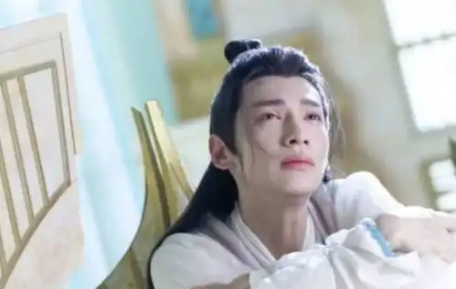 罗云熙长月烬明杀青,男主造型太惊艳,网友内娱有他了不起
