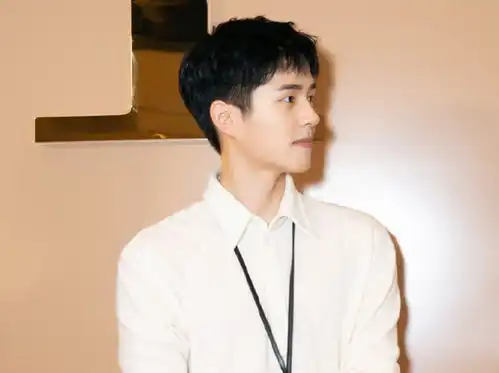 王宝强票房突破100亿,刘昊然紧随其后,周冬雨只有一步之遥