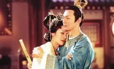 因为胖,杨玉环的身体出现了两个问题,唐玄宗因此更爱她了
