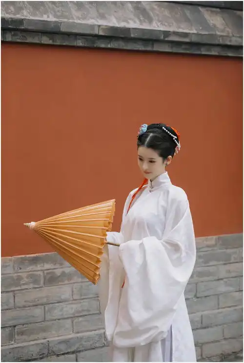 梦秦中秋古风照释出古典气质清丽动人
