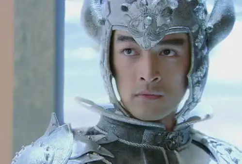 为什么胡歌一直出演古装当你看到他现代剧照后,怕你太想嫁