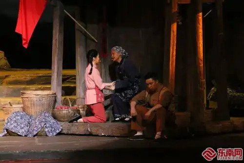 民族歌剧松毛岭之恋长汀上演再燃闽西红土革命情
