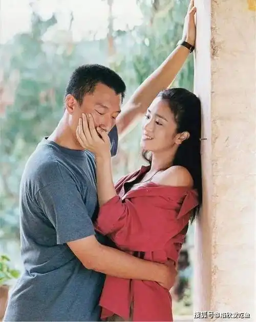 被孙红雷抛弃2次离婚4次堕胎6夺影后的丁嘉丽,到底有多惨
