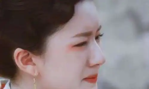 继灵魂摆渡黄泉之后,何花又有新戏古装扮相美出新高
