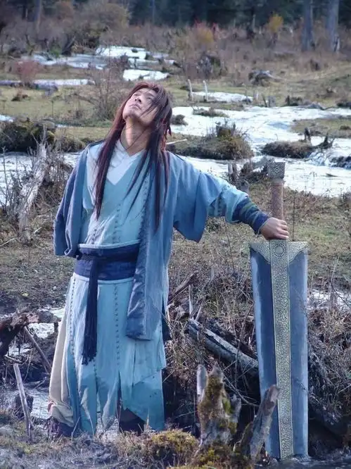 郭靖vs杨过,杨过想赢得加玄铁重剑小龙女和心机