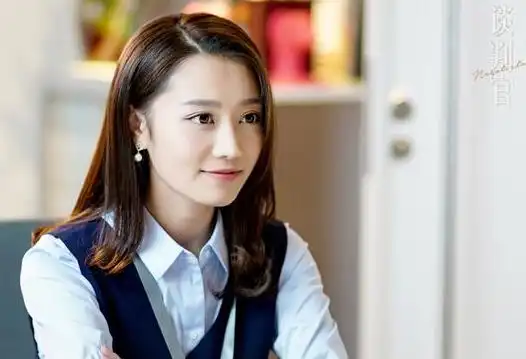 烈火如歌凤凰实力抢镜迪丽热巴,与何炅同乡成撩汉高手
