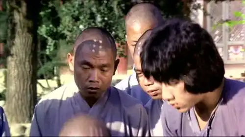 男子准备出门,被人尾随用金刚血掌打死