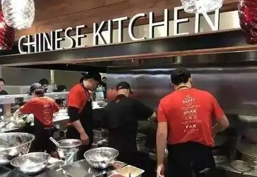 他全球开了2000家中餐馆年赚过亿,却发誓永远不进入中国市场
