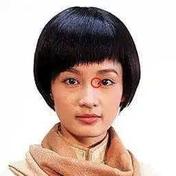 李易峰绯闻女友李沁有没有整容看完这些图你就知道
