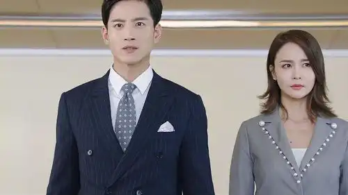 倾城时光总裁被诬陷遭到质疑,在食堂演讲,员工反应太冷淡职场片