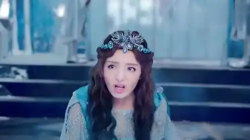 幻城人鱼公主误闯雪雾森林,不料被火族王子纠缠,惨遭欺负
