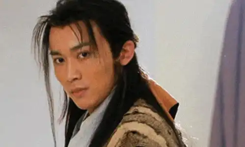 他为演杨过不惜削骨,却被刘亦菲嫌不帅如今红到高攀不起
