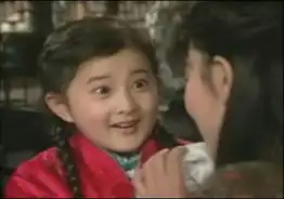 金铭1992年3月青青河边草饰演小草
