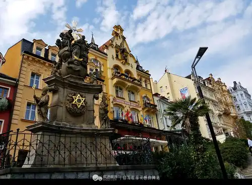 卡罗维瓦利温暖的贵族度假村乐途旅游网
