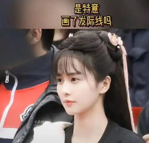 白鹿新剧造型发际线占额头一半,鞠婧祎同款,本尊解释胎毛茂密