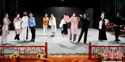 芳华深耕越剧传承艺起抗疫
