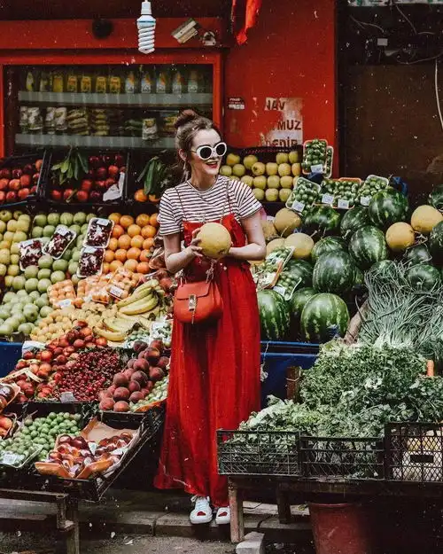 春夏衣服千千万,t恤配裙最好看