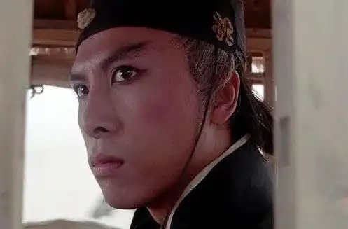 2万人抢着自宫,游街示众发配边疆都拦不住,明朝太监到底有多吃香