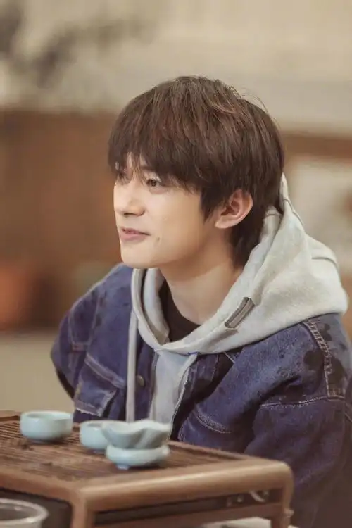 有一种时尚,叫作易烊千玺的卫衣