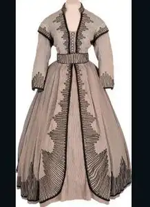 从乱世佳人到泰坦尼克号盘点最昂贵的8件电影服装
