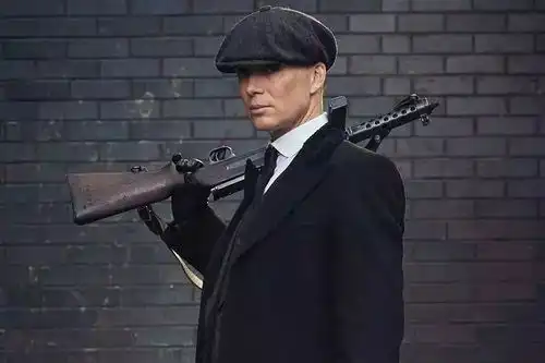 影史最有范儿黑帮头子回归
