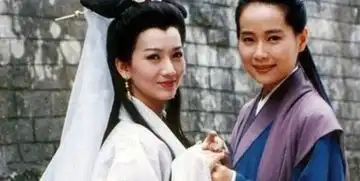 女扮男装,杨幂张柏芝刘亦菲杨紫郑爽赵丽颖迪丽热巴,谁雌雄难辨
