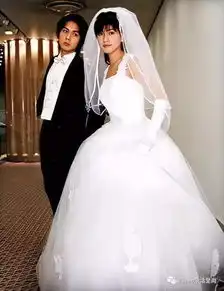 撩完女王收男神,家暴离婚再恋世纪美少年,姬圈传奇美人续写情书