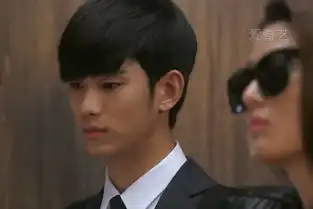 我一直想要去造型,就是去做一个都敏俊剧中的发型有过去拉直还有修剪还是不像哭死了我想问的就是有没