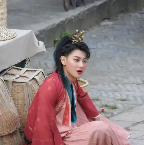 极挑奔跑吧沦为陪衬,现在火爆的是它,开播3周热度第一
