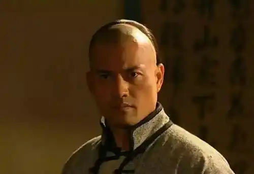 金庸武侠中的一大败笔人物吃江湖饭,干凶残事腾讯新闻
