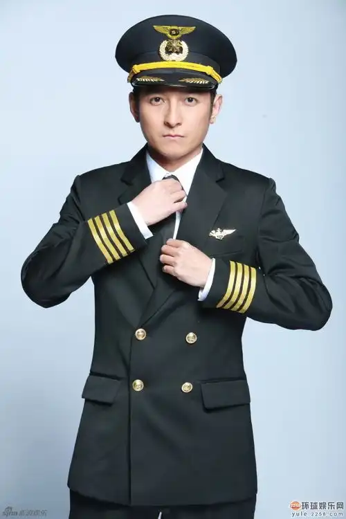 李维嘉暴瘦疑云逐渐显现
