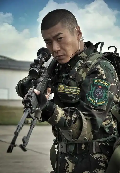 我是特种兵老高士兵突击袁朗,成就军旅剧两大经典角色
