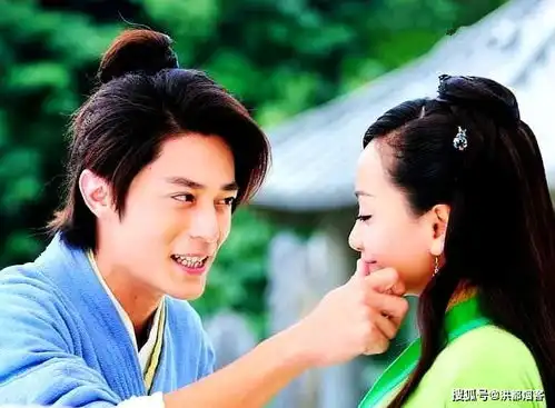 笑傲江湖里,令狐冲注定选择任盈盈,现实原因早已讲明
