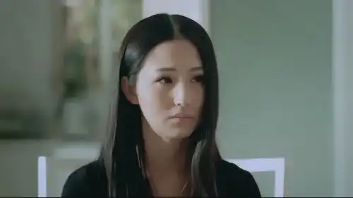 硬汉奶爸老公看出了妻子的反常,逼问之下才知道她还有一个儿子
