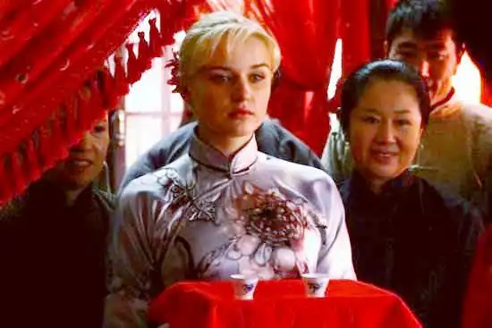 乌克兰女演员娜塔莎为祖国发声,网友希望你平安归来
