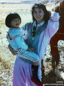 组图群星母亲节晒合影王力宏蔡依林最似妈妈
