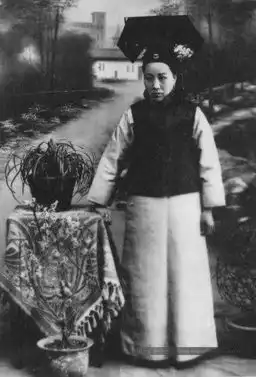 曝光末代皇帝罕见皇族生活照
