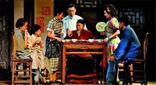 四世同堂老舍笔下散发烟火气的地道北京味儿