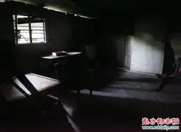 立交桥下蜗居10年园林工蜗居立交桥下十年