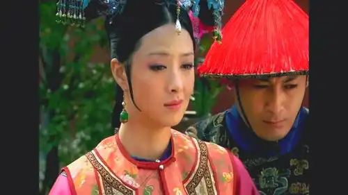 甄嬛传皇上独宠眉庄,华妃吃醋预备冲击眉庄
