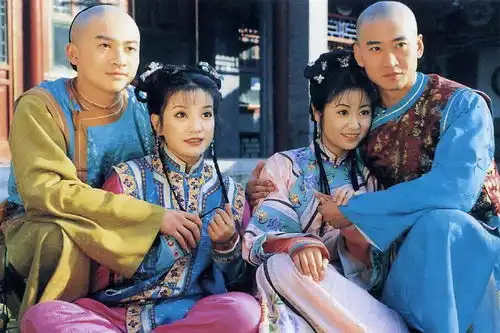 第三次翻拍还珠格格,前景是鲜花还是深渊
