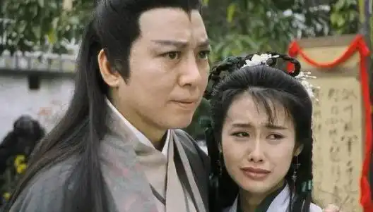 67岁黄药师骆应钧,丁克30年至今不生娃,如今无戏可拍很悲惨