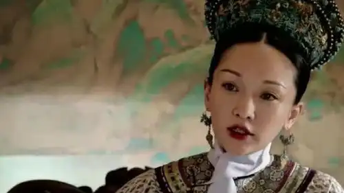 如懿传他们围在一起讨论这事,五阿哥所处略为尴尬