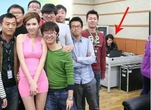 都来评评理,公司年会要求员工出钱众筹,这钱该不该交