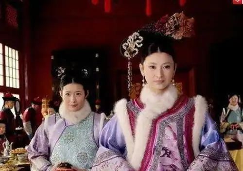 眉庄死前戴一物,保全了女儿一生荣宠,为何甄嬛却做不了
