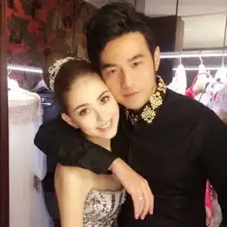 周董晒女儿照,昆凌微博互动,撒了一把狗粮
