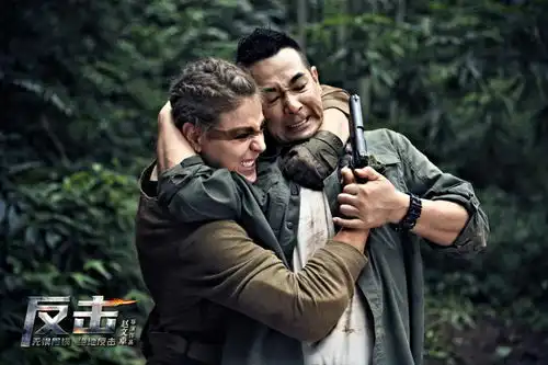 赵文卓首部导演电影反击高燃预告来袭
