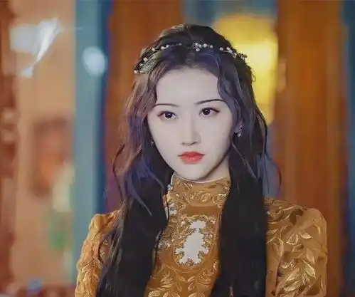 从资源咖降级小明星后,景甜终于找对路了